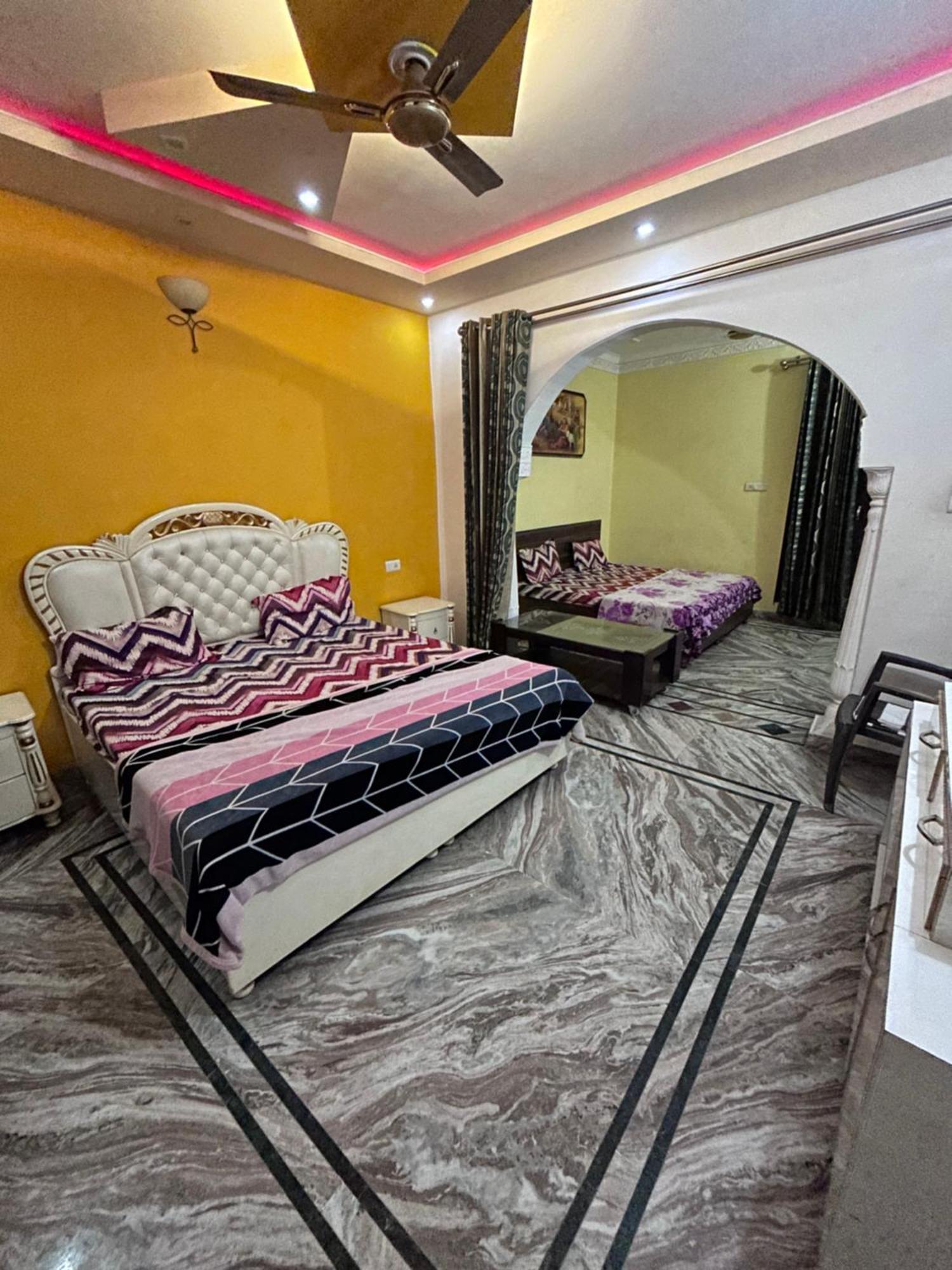 $4 Home Stay Amritsar Ngoại thất bức ảnh